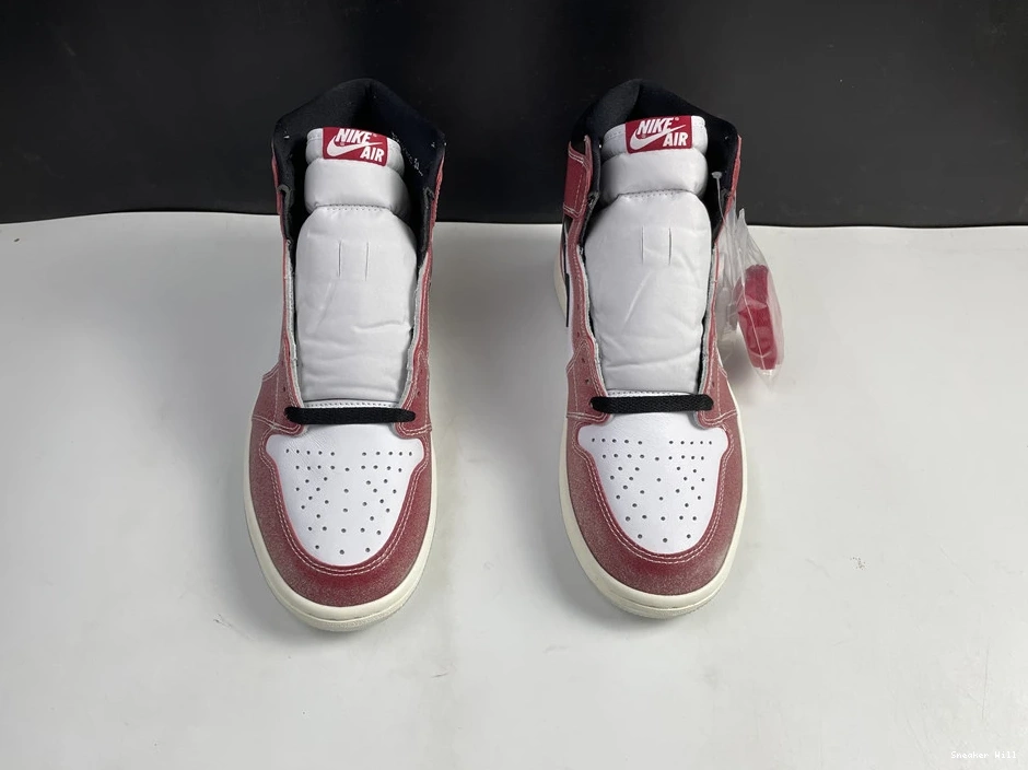Trophy Retro Jordan1 494 Chicago Room DA2728-100 UrbanStyle 0613
